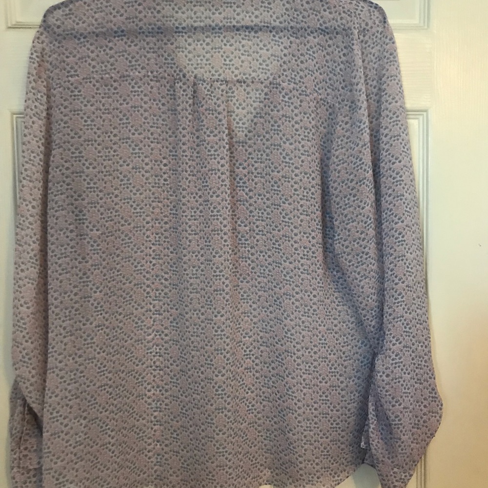 Beautiful ANA blouse - Picture 4 of 4